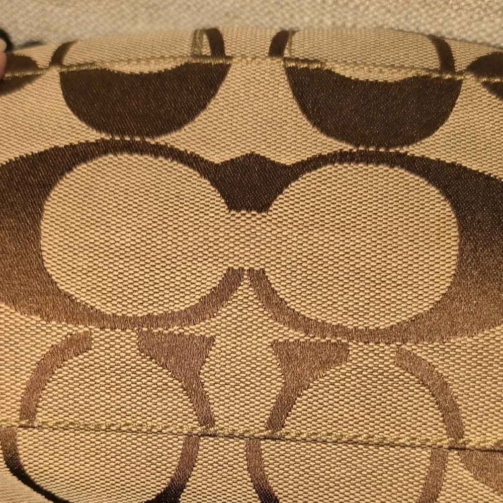 Coach Signature C Tote With Green Apple Patent Leather Trim 2006 Style 10124 - Picture 11 of 14